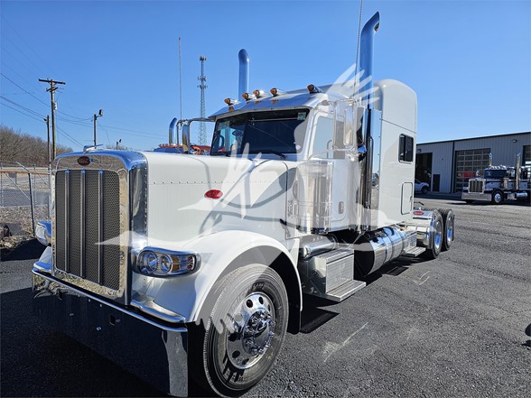 2024 PETERBILT 389 - image 2 of 6