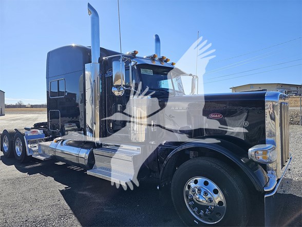 2024 PETERBILT 389 - image 2 of 6