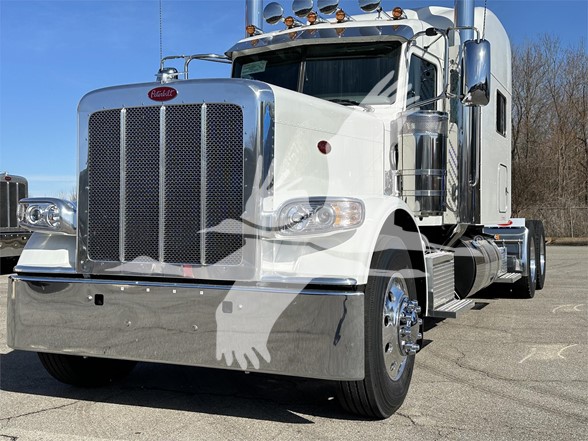 2024 PETERBILT 389 - image 2 of 6