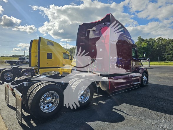 2024 PETERBILT 579 - image 4 of 6