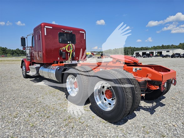 2025 PETERBILT 589 - image 3 of 6