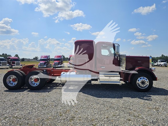 2025 PETERBILT 589 - image 5 of 6