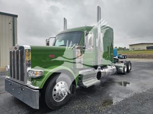 2025 PETERBILT 589 9023890988