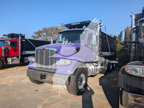 2025 PETERBILT 567 - image 2 of 4