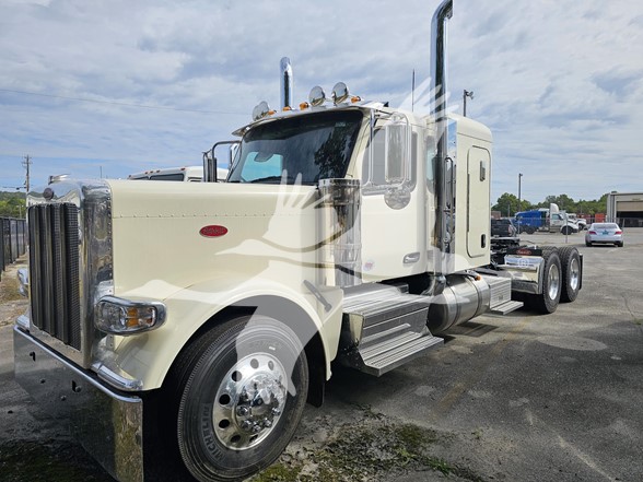 2025 PETERBILT 589 - image 2 of 6