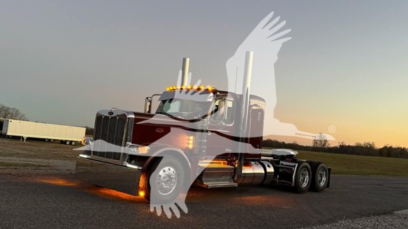 2025 PETERBILT 589 - image 1 of 6