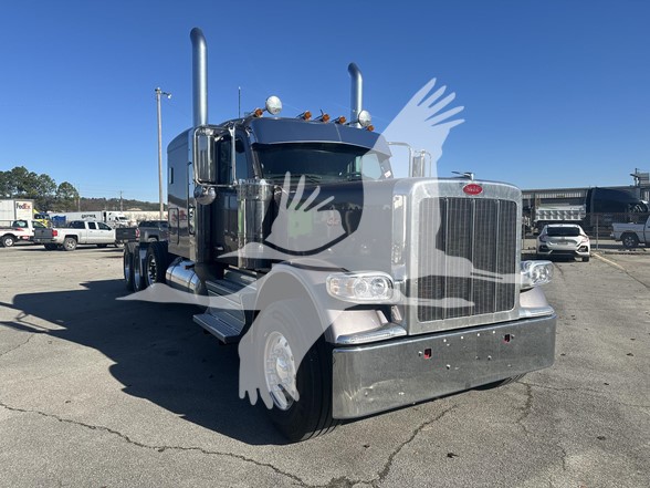 2025 PETERBILT 589 - image 2 of 5