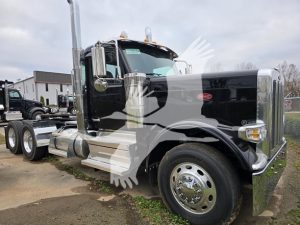 2025 PETERBILT 589 9035664063