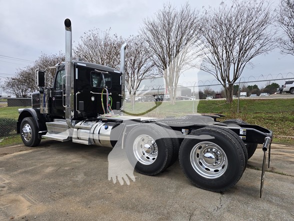 2025 PETERBILT 589 - image 3 of 3